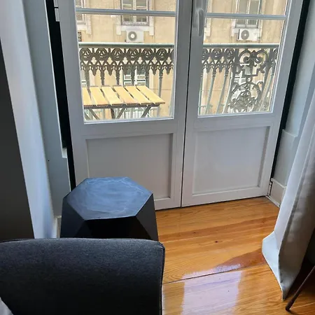 Hideaway: With Private Bathroom And Charming Balcony! * Lisbon